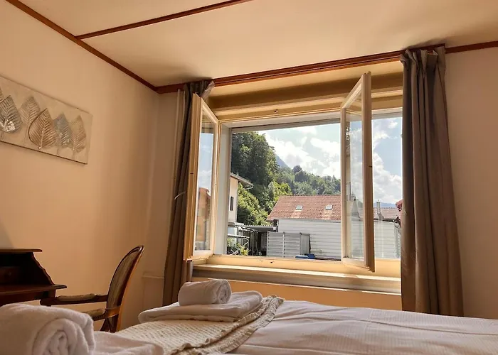 Center 1 * Interlaken